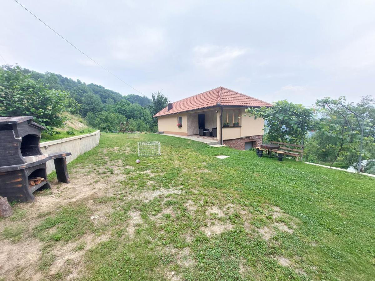 Etno House Jakic * 巴伊纳巴什塔